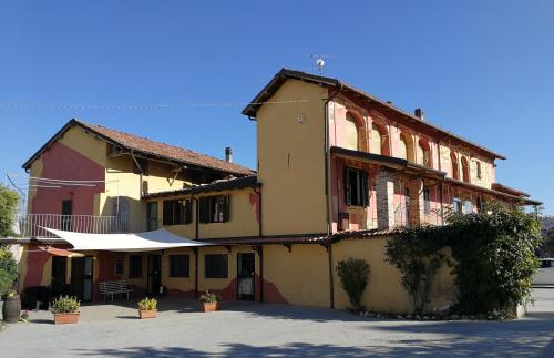 Зовнішній вигляд готелю, Locanda Montecarlo in Сан - Ремо
