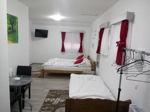 RESTORAN PRENOĆIŠTE CROATIA TURIST – Dakovo, GA