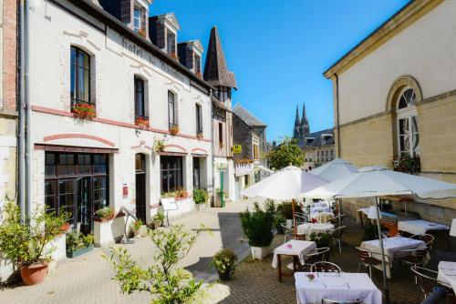 Logis Hôtel et Restaurant du Dauphin