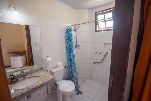 Pousada Villa Maeva Itacimirim Ideally located in the prime touristic area of Itacimirim, Pousada Lagoa Clara promises a relaxing and wonderful visit. The property features a wide range of facilities to make your stay a pleasant ex