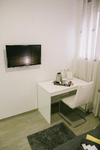 Hotellux B&B - image 12