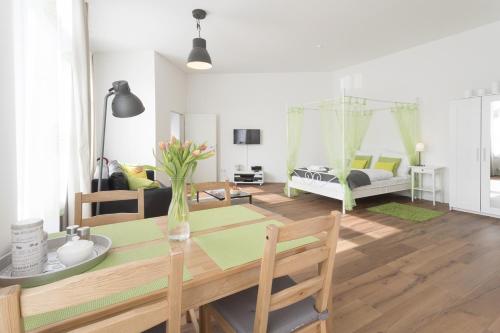 Studio Apartment Niemetzstr 51, Berlin (photo 5)