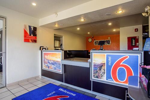 ล็อบบี้, Motel 6 Prescott, AZ in เพรสคอตต์ (AZ)