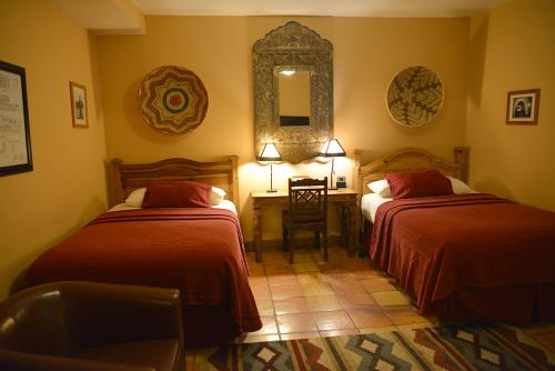 2 double beds