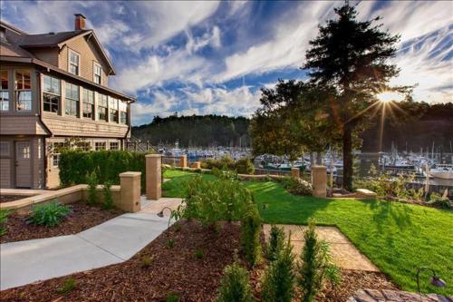 This photo about Noyo Harbor Inn shared on HyHotel.com