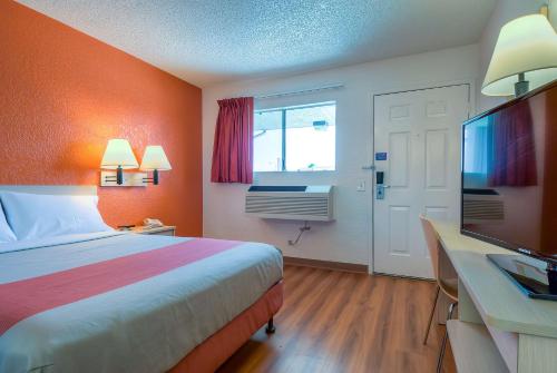 Motel 6 Rowland Heights, CA - Los Angeles - Pomona - 편의 시설/서비스