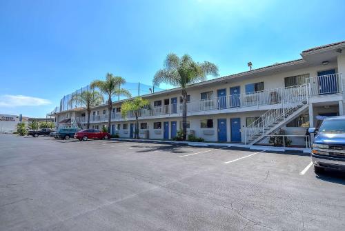 Motel 6-Rowland Heights, CA - Los Angeles - Pomona