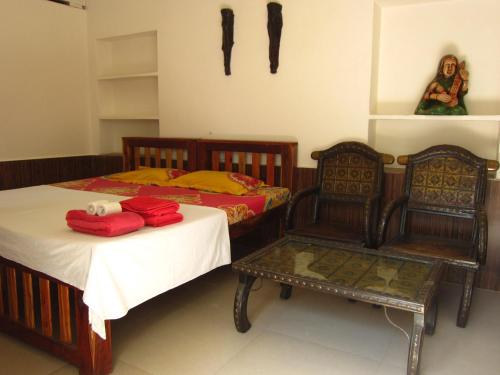 Basic Double Room image 1