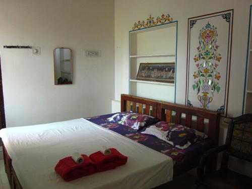 Deluxe Double Room image 2