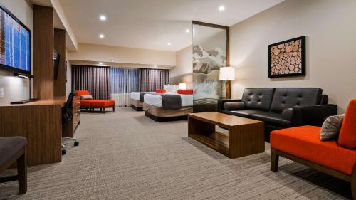 Mountain View Inn & Suites
