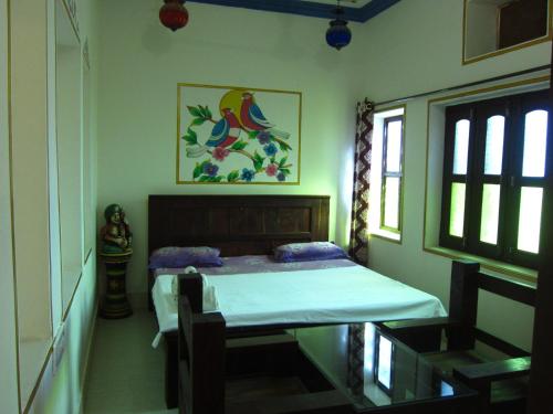 Super Deluxe Double Room room in Atithi Guest House