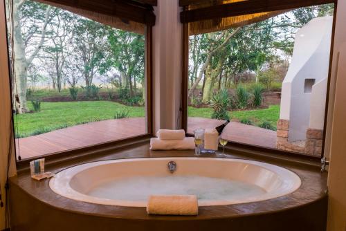 Baño, ANEW Hotel Hluhluwe in Hluhluwe