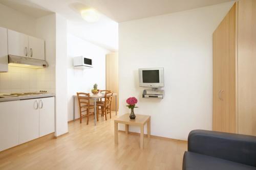 Lanterna Sunny Resort by Valamar - image 4