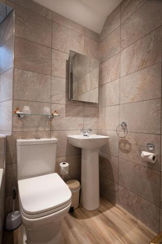 Cairngorm Hotel - image 3