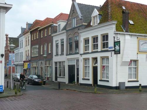  De Zilveren Karper, Pension in Kampen