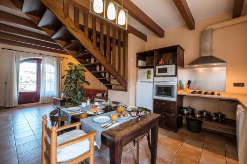 Konyha, Apartamentos Rurales Els Masos d'en Coll in Fontanillas