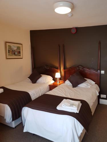 Old George Hotel - image 2