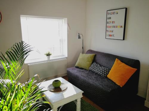 

City Hideout - Apartment with Parking & Breakfast