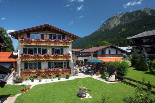 Alpenflair Ferienwohnungen Gästehaus Tepferdt Oberstdorf