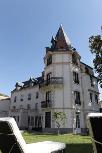 Château Les 4 Saisons - Chambre d'hôtes - Saint-Cirgues-sur-Couze