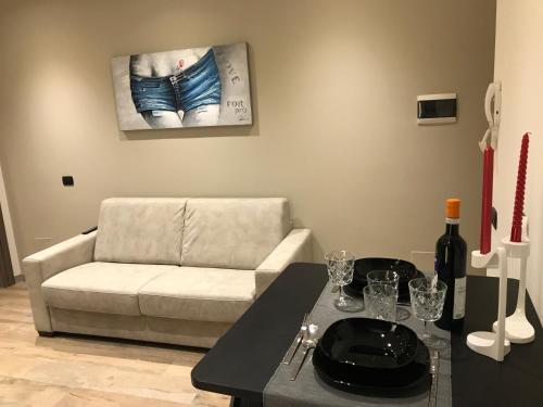 Sforza Apartment Near Duomo - image 9