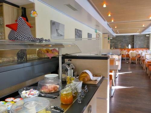 طعام و مشروبات, Boutique und Bier Hotel des alpes in فببش