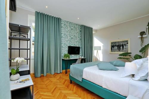 Vico Rooms and Terrace - image 3