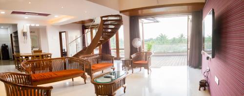 Gulmohar - Luxurious PentHouse Family Rooms