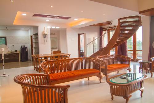 Gulmohar - Luxurious PentHouse Family Rooms