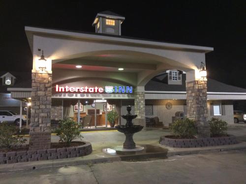 Interstate Inn - 출입구