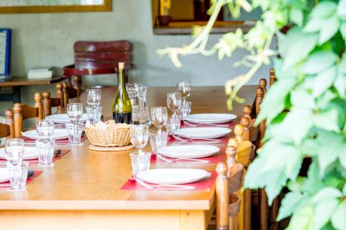 Domaine du Bourg Gites in Gannay Sur Loire