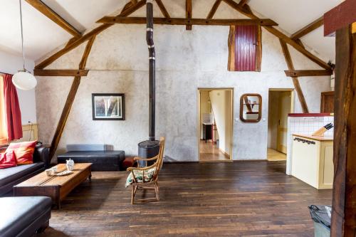 Domaine du Bourg Gites in Gannay Sur Loire