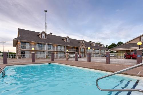 . Interstate Inn