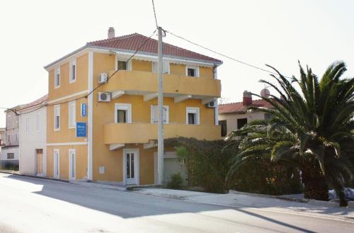 Apartments by the sea Podstrana Split - 5226