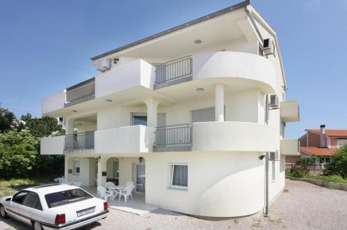 Apartments and rooms with parking space Sveti Vid Krk - 5323