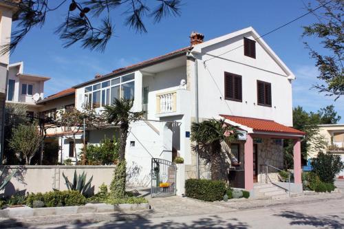  Apartments by the sea Nin, Zadar - 5837 in Nin