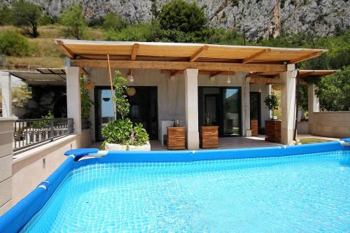 Holiday house with a swimming pool Kotisina Makarska - 6808