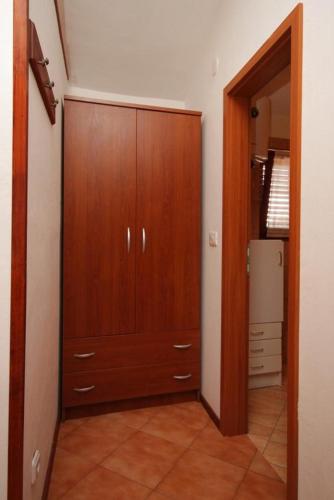 Apartments with a parking space Valbandon Fazana - 7290 - image 3