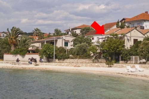 Apartments by the sea Okrug Gornji Ciovo - 8330 Trogir 