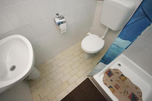 Apartments and rooms by the sea Starigrad Paklenica - 6580 - image 4