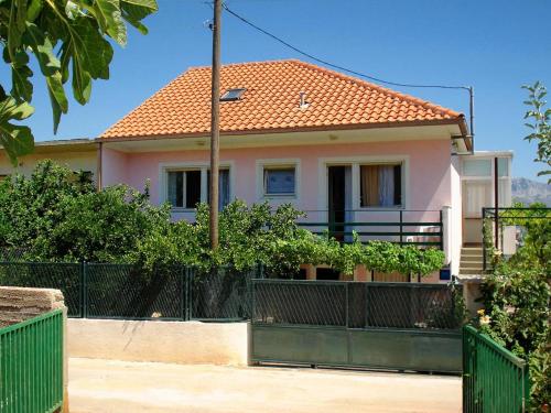 Apartments with a parking space Slatine Ciovo - 1097 Slatine