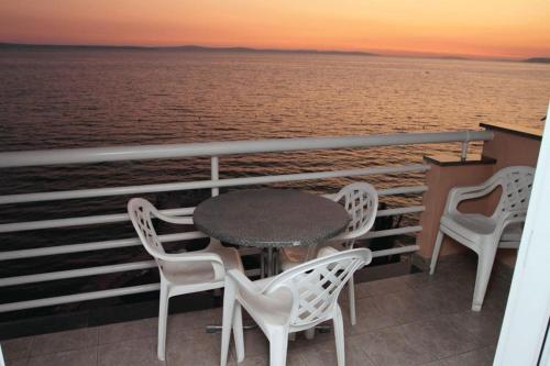 Apartment Podstrana 8677c, Unterkunft in Sveti Martin