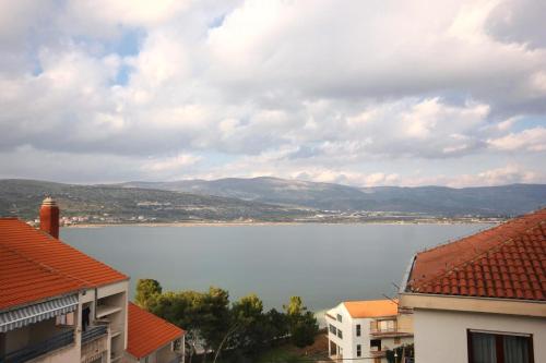 Apartments by the sea Mastrinka Ciovo - 9447 - image 8