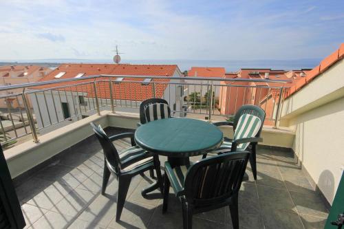 Apartments with a parking space Novalja Pag - 9427 - image 3