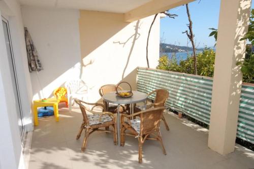 Holiday house with a parking space Seget Vranjica Trogir - 6115 Seget Vranjica 