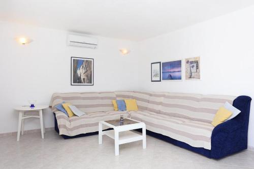 Apartments by the sea Cove Kalebova Luka Rogoznica - 10239 - main image