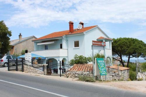 Apartments with a parking space Mali Losinj (Losinj) - 3042 Mali Lošinj 