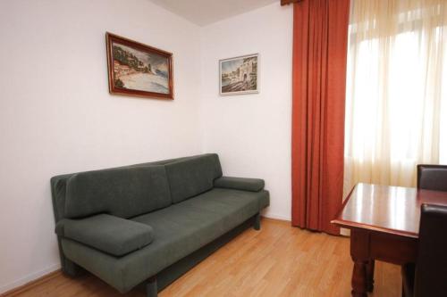  Apartment Stikovica 4717b in Štikovica