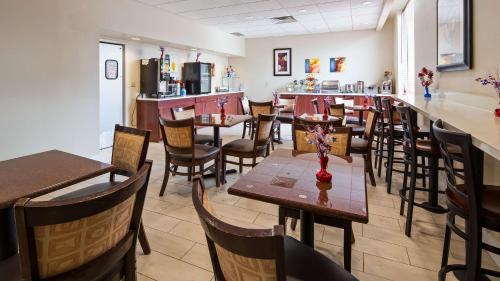 Best Western Airport Inn & Suites Cleveland in Brook Park, USA