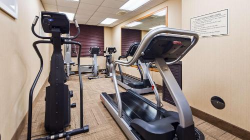 Best Western Airport Inn & Suites Cleveland in Brook Park, USA